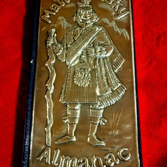 Malt Whiskey Almanac sterling cover book bound in leather. - Picture 3 of 5